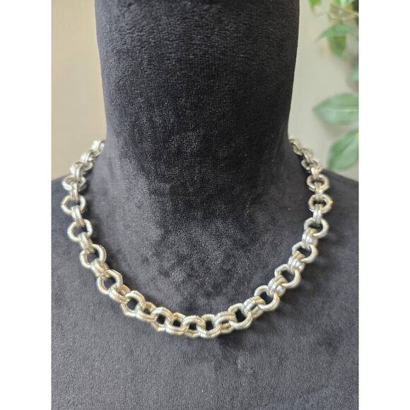 Women's Textured Chain Necklace With Lobster Clasp Elegant Statement Jewelry - Picture 1 of 6